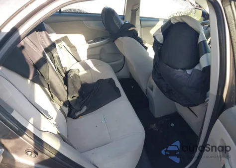 2010 Toyota Corolla Le z USA, uszkodzony, nr VIN JTDBU4EE9AJ062663